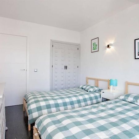 Puertosol 33 - 2 Bed Apartment, Beach Puerto Marina 베날마데나코스타 외부 사진