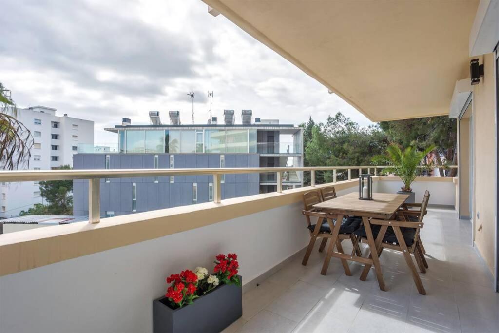 Puertosol 33 - 2 Bed Apartment, Beach Puerto Marina 베날마데나코스타 외부 사진